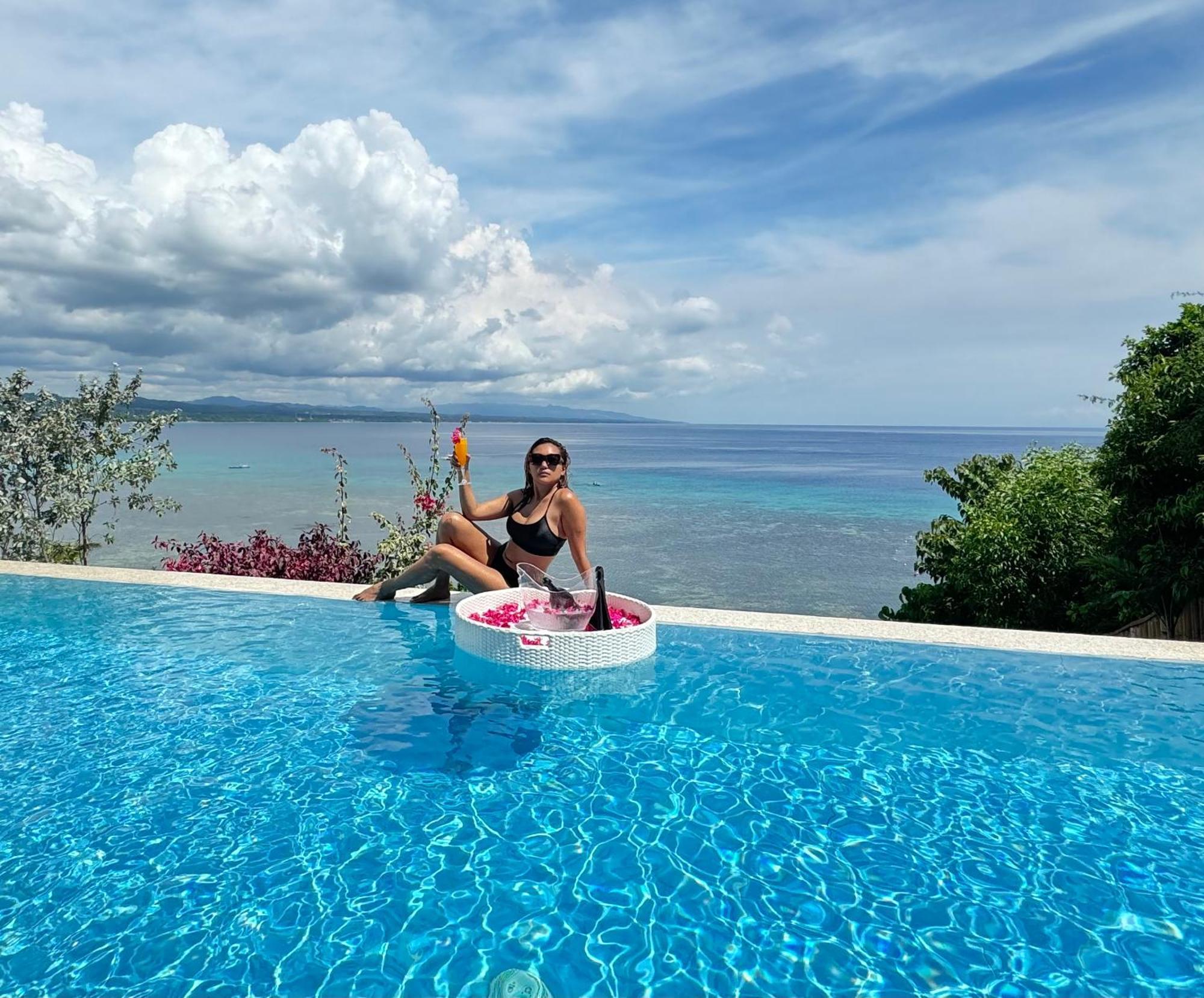 Epic Suites Bohol Adults Only Dauis Exterior foto